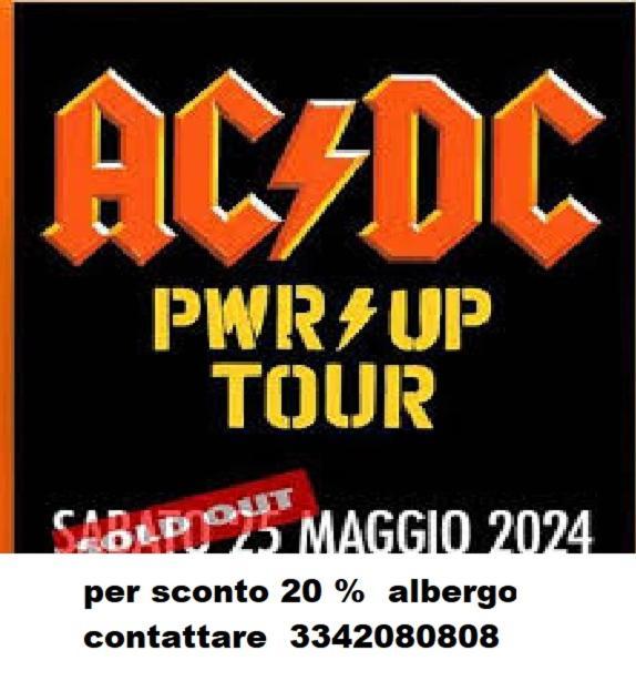Piccolo Monolocale Con Angolo Cottura Parma Buitenkant foto